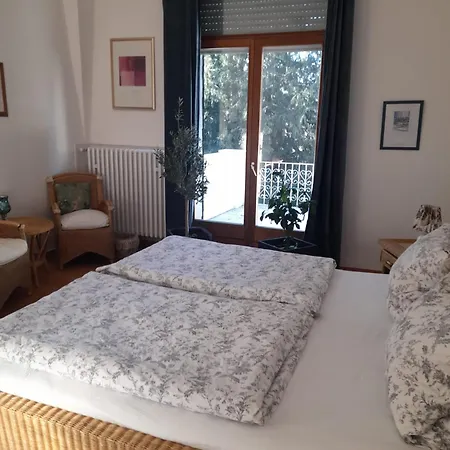 بيت ضيافة Kurpension Parkfrieden باد بيرمونت