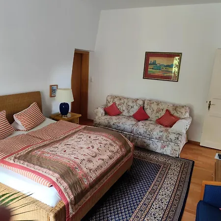 Kurpension Parkfrieden بيت ضيافة باد بيرمونت